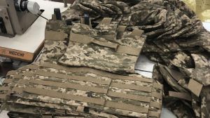 Шоломи та бронежилети прирівняли до гуманітарної допомоги