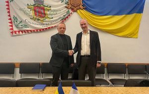 Чернівці: Роман Клічук зустрівся з Послом Франції Етьєном де Понсен