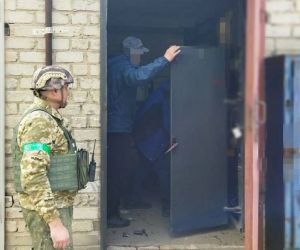 Єдиний на місто електромонтер повернув світло третині споживачів Сєвєродонецька