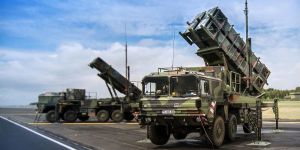  Просимо невідкладно забезпечити ЗСУ сучасними засобами протиповітряної оборони та наступальною зброєю