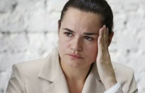 Світлана Тихановська передала у Вашингтоні докази про участь режиму лукашенка у війні проти України