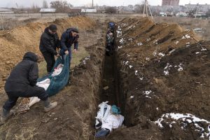 Братські могили від «братського народу»