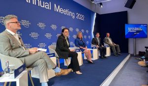 Підтримують плани розвитку економіки України