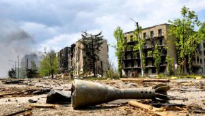 Війна переходить у позиційну фазу: в рашистів немає сил для наступу, ЗСУ чекають зброю