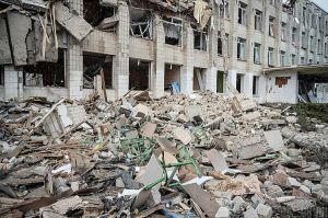 Долучаймося до відновлення зруйнованих та пошкоджених закладів освіти