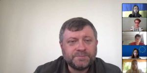 Внесення змін до Основного Закону вимагає консенсусу між владою та опозицією