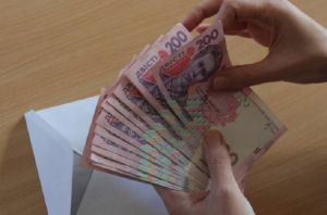 До процедури виплат членам сімей воїнів, які перебувають у полоні, є питання