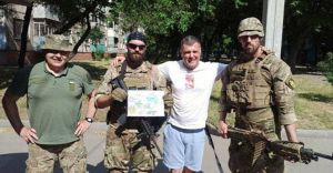 Волонтерська команда Меліхова діє у Харкові