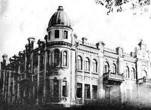 Побачити будівлі, яких немає