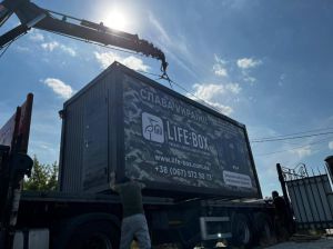 Військовим на блокпост передали модульний будинок
