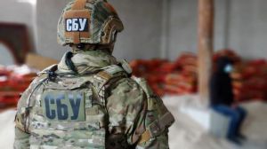 Шукають злочинців та агентів ворога