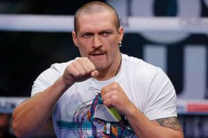 Усик — уже на місці події