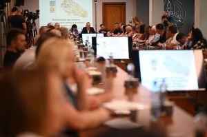 Понад тисячу закладів освіти обстежили на наявність укриттів