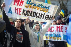 На світлинах – гнів і біль