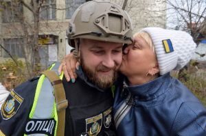 росія українським Херсоном вдавилася