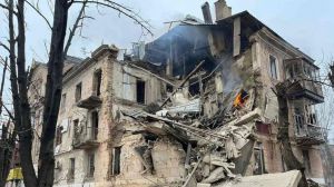Боляче залишати свій дім