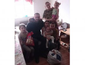 Постійно опікуються і родинами захисників