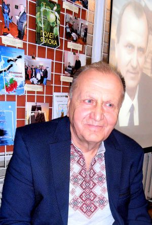 Анатолій Каретний: «Я дещо зможу серед дощів моїх...»
