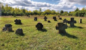 Чотири дні експедиція досліджувала старовинні хрести