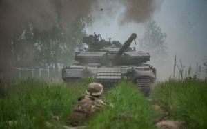 Найближчими місяцями на фронті буде спекотно