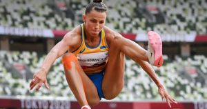 Три медалі й олімпійські ліцензії до них
