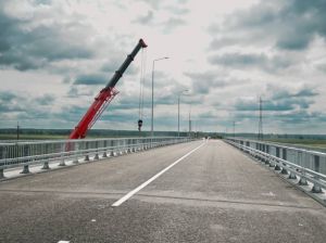 Замість зруйнованої —  нова переправа