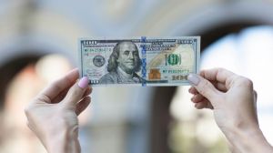 За незаконну відмову в здійсненні валютних операцій — штраф до 17000