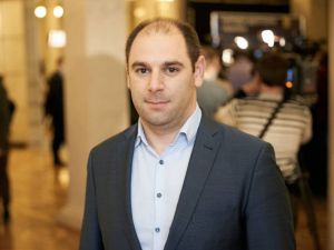 Народний депутат Дмитро Кисилевський: В умовах війни країна не може годувати армію корупціонерів