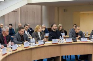 Пряме спілкування варте десятка робочих нарад