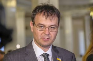 Адаптувавшись до військових реалій, економіка почала відновлення