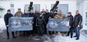 На авто встановили реактивні системи й відправили своїм