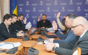 Долю держзамовлення визначать у сесійній залі
