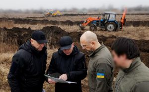 Три завдання в оборонній сфері