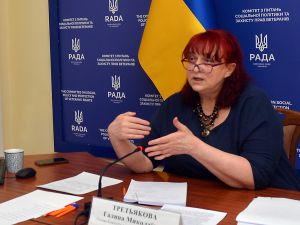 Унеможливити вплив колаборантів на національні інтереси та безпеку