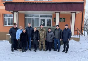 Автівку для ЗСУ придбали за власні кошти