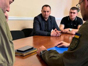 На часі — розбудова галузі інформаційних технологій