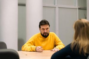 Порядки використання субвенцій на укриття та шкільні автобуси досі не затверджено