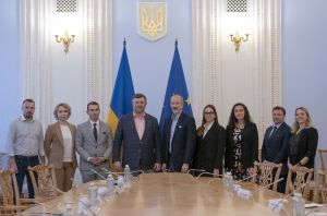 Перший віцеспікер Олександр Корнієнко зустрівся з керівником Підрозділу у справах Євразії Організації економічного співробітництва та розвитку