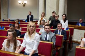 Щодо удосконалення порядку співвідношення між рангами державних службовців і рангами посадових осіб місцевого самоврядування, військовими званнями, дипломатичними рангами та іншими спеціальними званнями та зарахування до стажу державної служби часу роботи на деяких посадах у військових адміністраціях
