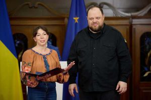 Голова Верховної Ради України Руслан Стефанчук до Дня журналіста вручив відзнаки Парламенту України представникам медійної галузі
