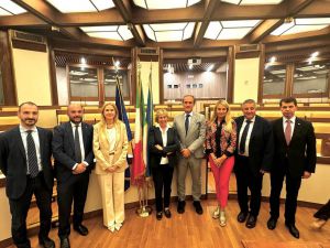 Україні потрібен справедливий мир, а не умиротворення агресора