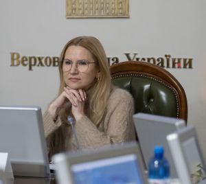 У Верховній Раді відбувся круглий стіл: «Інституційний догляд чи сім’я? Чого насправді потребують діти?»