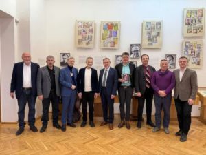 І далі сяяти яскравими зірками  в культурній площині країни: 100-річчя від дня заснування журналу «Всесвіт»