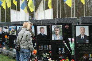 Містяни вшанували полеглих у боях за Чернігівщину у третю річницю визволення області