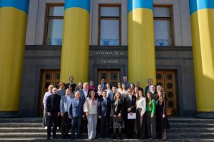 Молодь, що будує майбутнє: інтерни Верховної Ради України успішно завершили Програму стажування