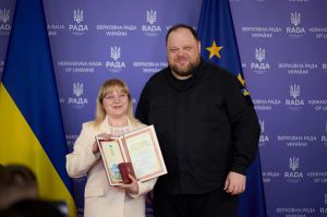 Голова Верховної Ради України вручив відзнаки Парламенту медикам, вчителям, представникам місцевої влади та діячам культури