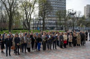 У Верховній Раді вшанували пам’ять народного депутата України та воїна Олега Барни