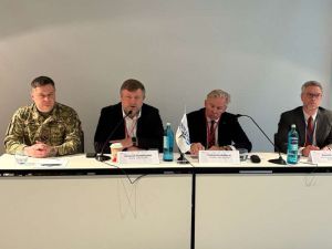Парламенти світу об'єднуються для підтримки України та протидії військовим загрозам в майбутньому