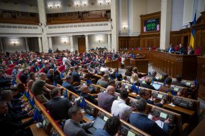 Про внесення змін до деяких законів України щодо використання гуманітарної допомоги комунальними підприємствами у сфері пасажирських перевезень