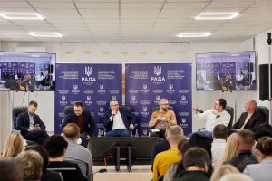 На Полтавщині відбувся круглий стіл, де говорили про статус депутатів місцевих рад